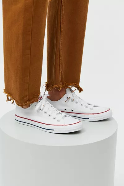 Converse Chuck Taylor All Star Low Top Sneaker | Urban Outfitters (US and RoW)