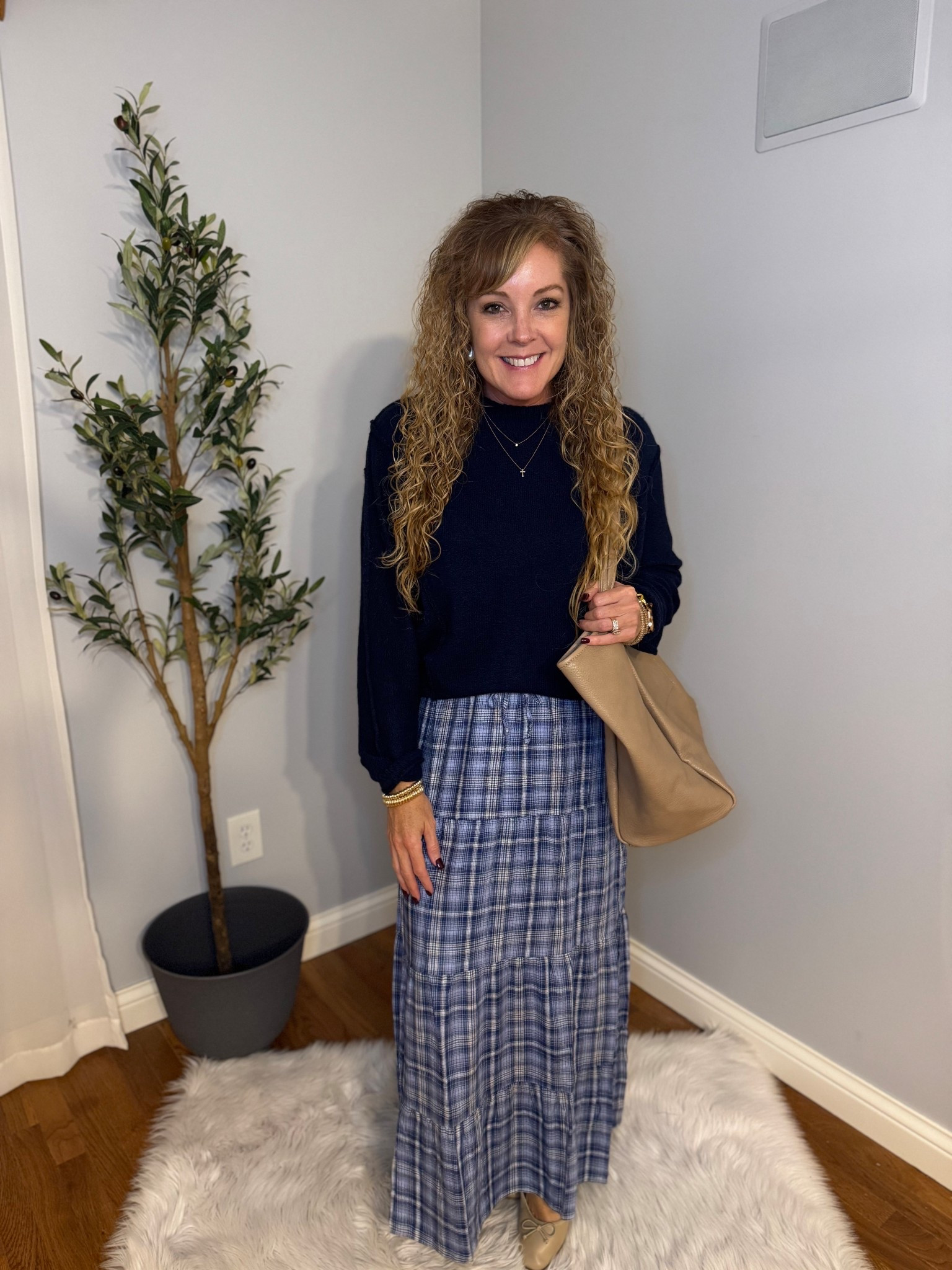 Walmart church outfit / fall outfit / fall fashion 

Sweater - medium
Skirt- small
Bow ballet flats- sized down 1/2 size 

#LTKFindsUnder50 #LTKStyleTip #LTKOver40