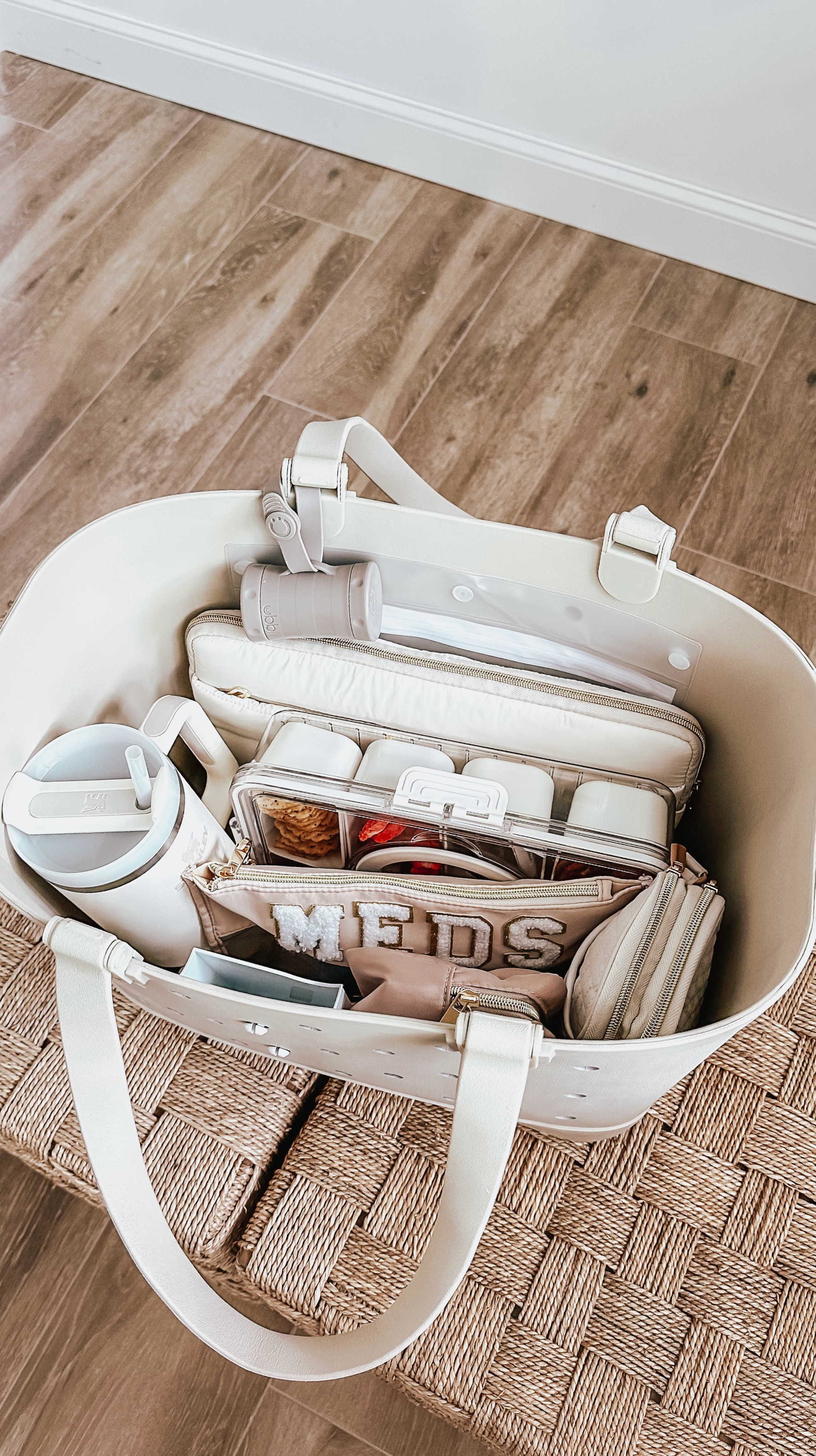 Pack my road trip bag with me for Disney 🚘 🤍
These bags aren’t just amazing for the beach and boat but they also make the PERFECT road trip bag ✨
Here’s  what I packed in my bag:
+ snack box + first aid kit + meds
+ pouch with cables and chargers
+ pouch for sanitizer, wipes, chapstick, pens, scrunchies + garbage bags + laptop + watter bottle

🔗 in bio to shop on my LTK ✨

#amazonfinds #carorganization #amazonfinds2024 #founditonamazon #amazonfavorites #amazonmusthaves #organized #amazonhome #beis #roadtrip #travelcharcuterie #beachtrip #packwithme #packingtips #packingideas #roadtripping
#Itktravel #travelhacks

#LTKTravel #LTKWatchNow #LTKFindsUnder50