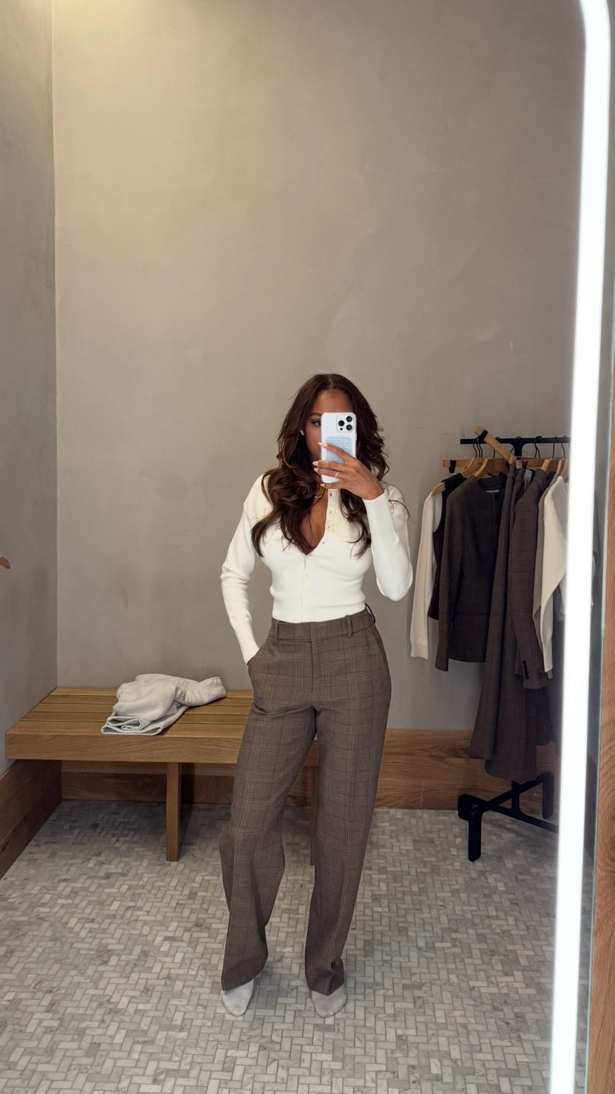 Fall wardrobe staples 🤎

Go Lightly Cardigans - Size XS
-Heather Nomad Taupe 
-Light Birch 

Sweatpants - Size XS
Agency Pant - Size 2 

#LTKSeasonal