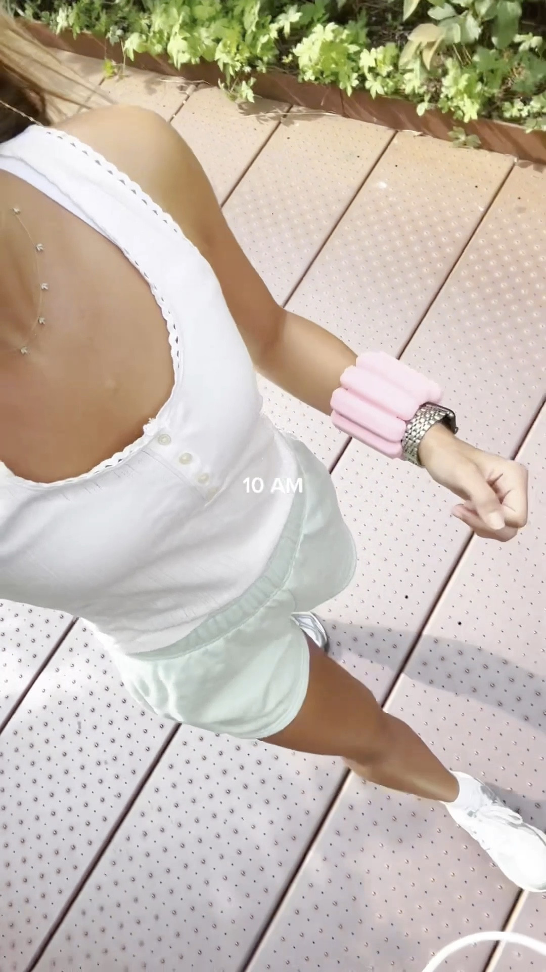 Saturday calls for 🥞🍓🍰🍸