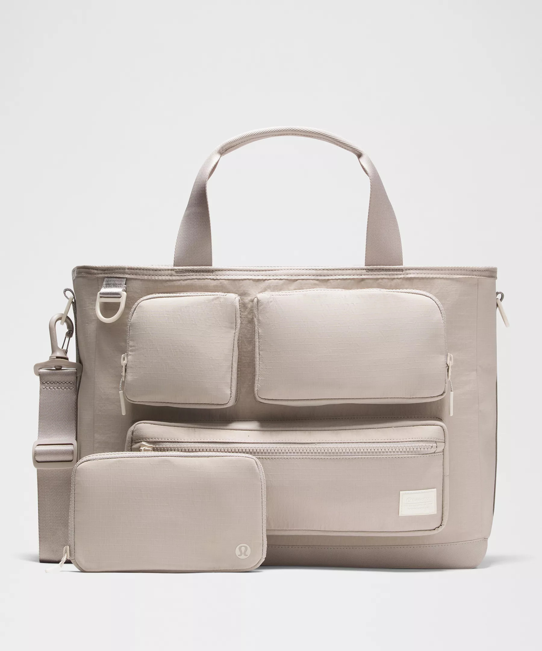 Multi-Pocket Tote Bag 19.5L | Men's Bags,Purses,Wallets | lululemon | Lululemon (US)