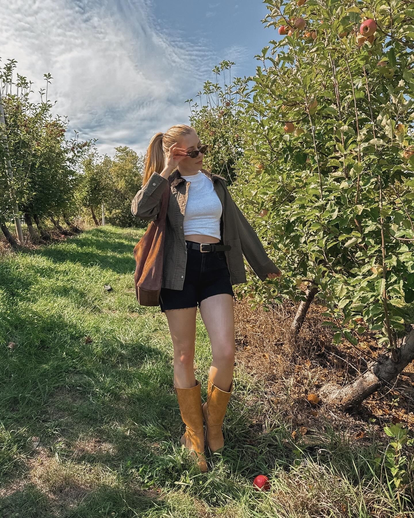 Apple picking outfit for fall (sizing below)

Jacket: sized up to a medium
Fav tee: size small TTS
Boots: size 8, could have done an 8.5 or 9 (TTS)
Belt: was in between a small and medium, could have done a small it’s very long 
Shorts: old Abercrombie dad shorts, sized up to a 27 and cut the hems off 

Barn jacket
Old navy
Frye campus boot look for less
Target finds