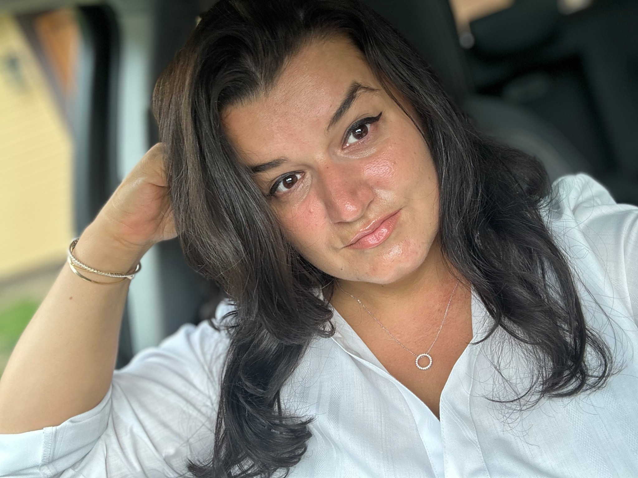 Everyday look up for work and school drop off. Minimal skin make up and eye make up paired with jewelry, and a white tunic too collared shirt

#LTKFindsUnder100 #LTKBeauty #LTKStyleTip