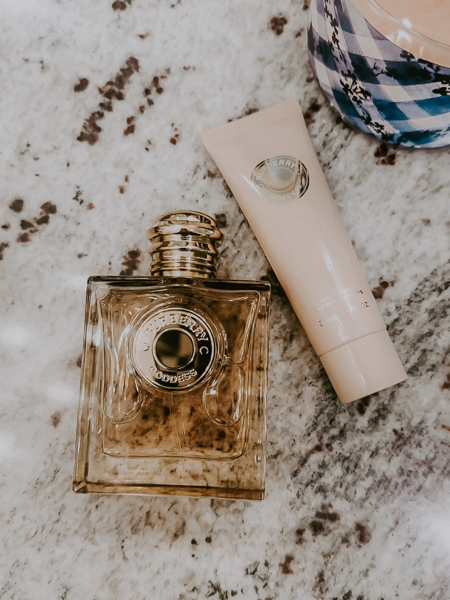 One of my favorite everyday perfumes! 💖 #Burberry #Perfume #Dillards


#LTKSeasonal #LTKSaleAlert #LTKBeauty