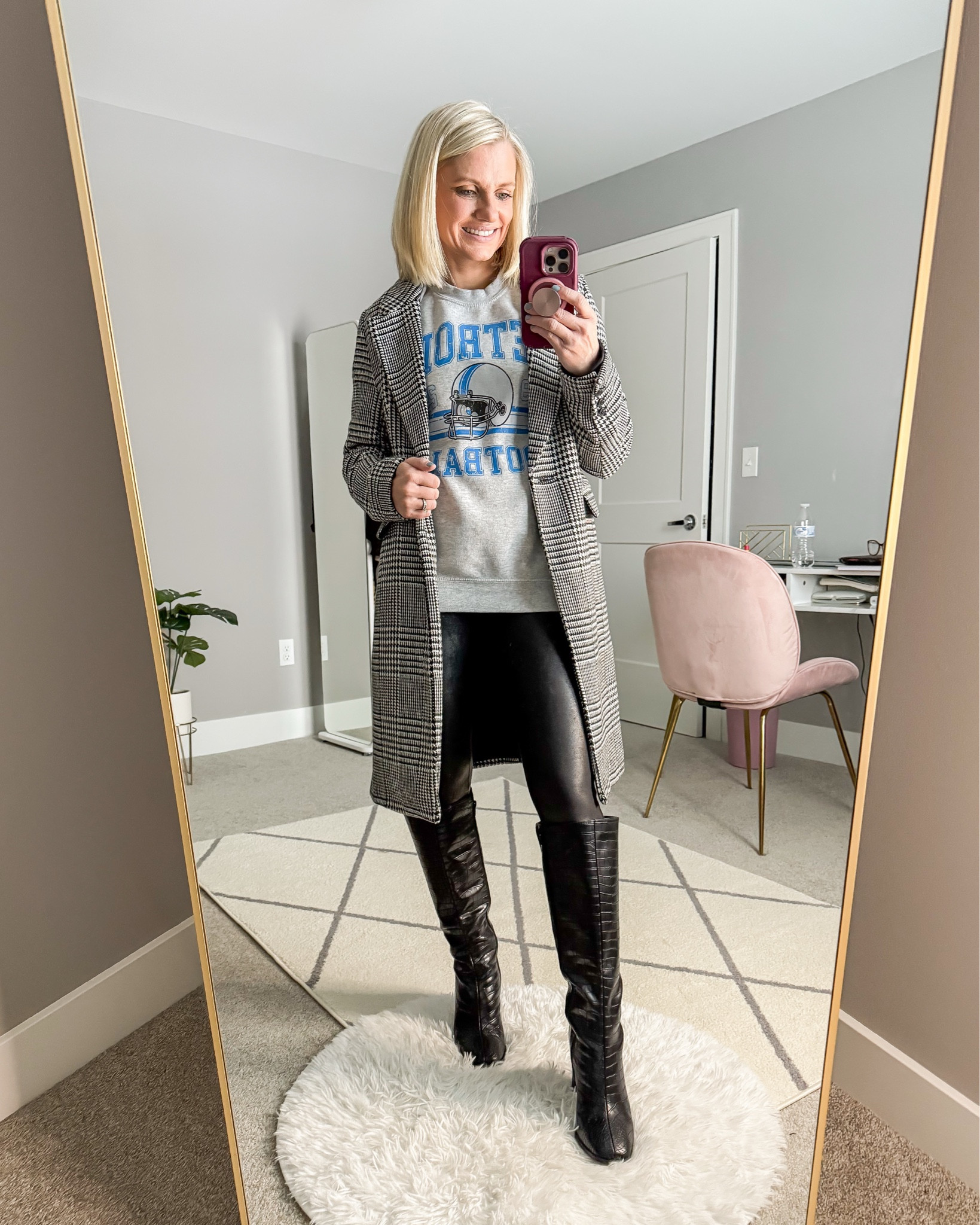 What I wore this weekend! 
Sweatshirt- small
Leggings- small/petite
Coat- xsmallL

#LTKSeasonal #LTKStyleTip #LTKFindsUnder100