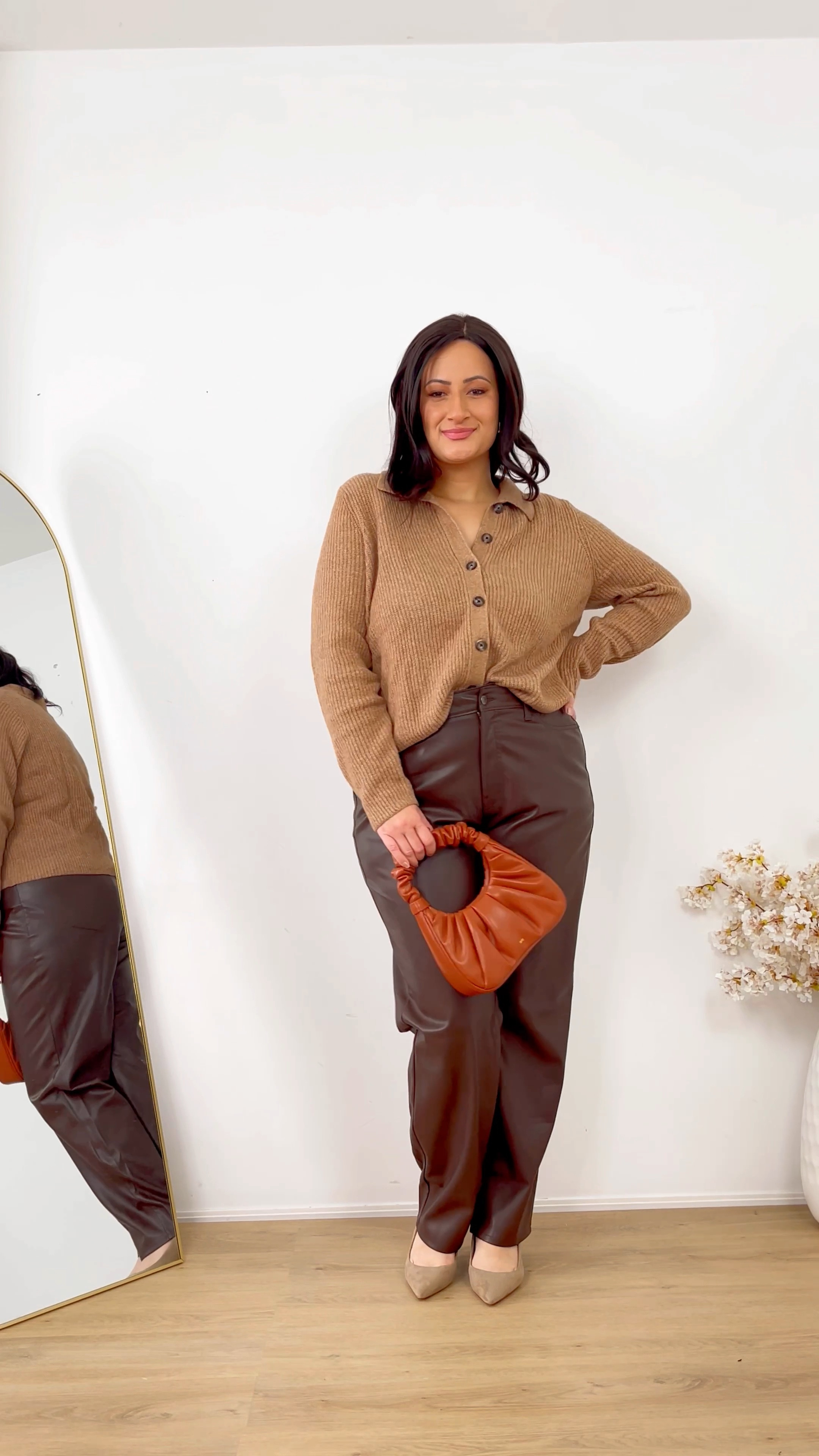 Old Navy Haul Fall outfits, fleece leggings, teddy pullover, cropped cardigan, faux leather pants, collared sweater, high waisted wide leg jeans 
Midsize fashion outfits 
Workwear
Casual fall outfits
Cosy outfit 
Knitwear 

#LTKstyletip #LTKmidsize #LTKVideo