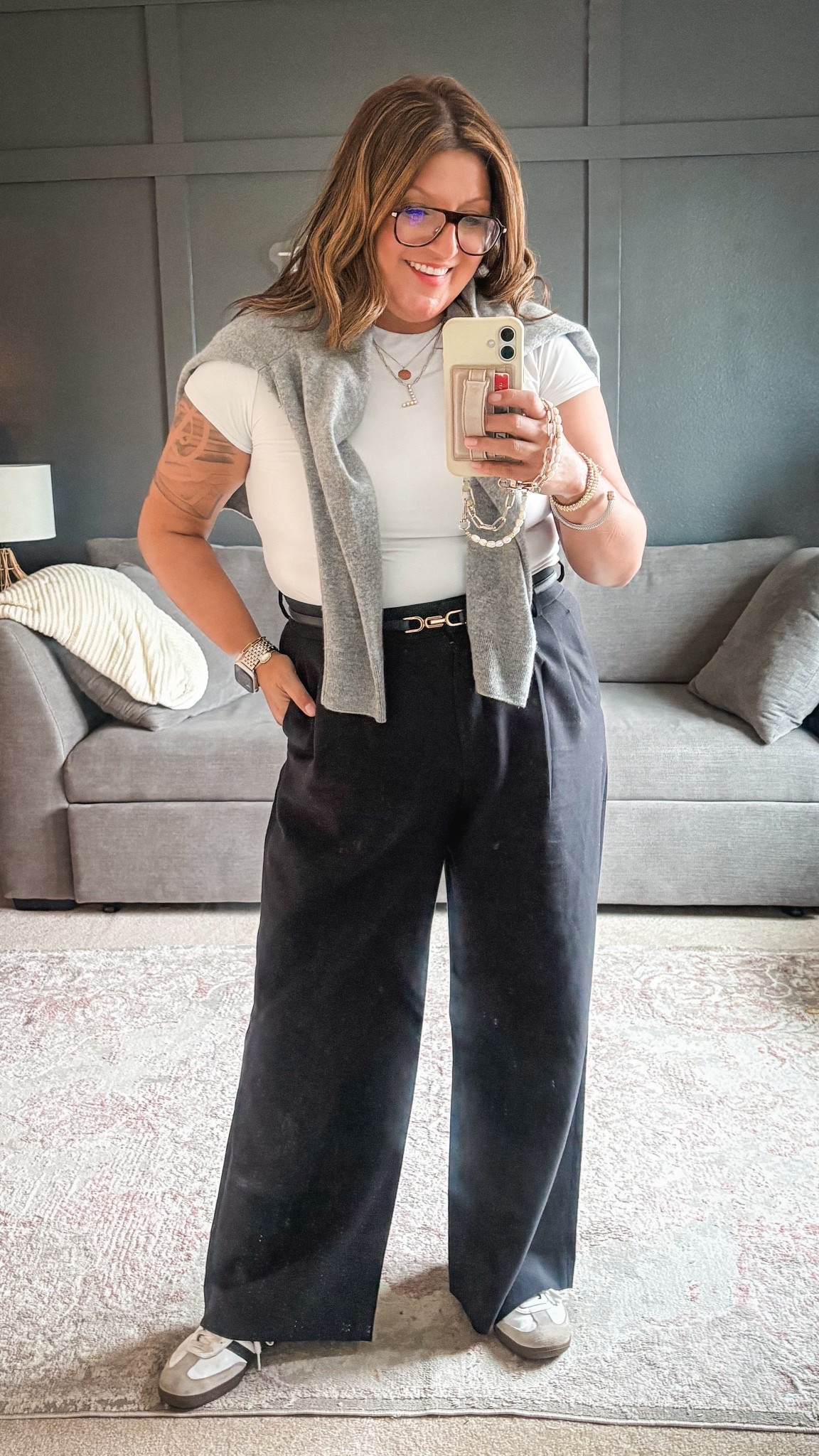 Today’s ootd:
Abercrombie matte tee (XL)
Abercrombie Sloan trousers (33)
Amazon belt
Adidas sambas
Quince cashmere cardi (XL)

#LTKOver40 #LTKMidsize #LTKStyleTip