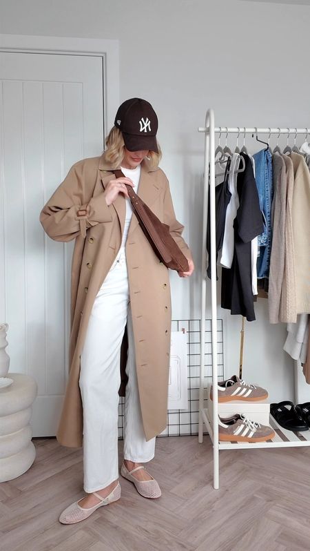  Casual trench coat outfit for spring 🤎🤍

#LTKSeasonal #LTKeurope #LTKitbag
