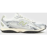 New Balance 204L Trainers in White & Green, Size: 8 (EU 42) | Schuh