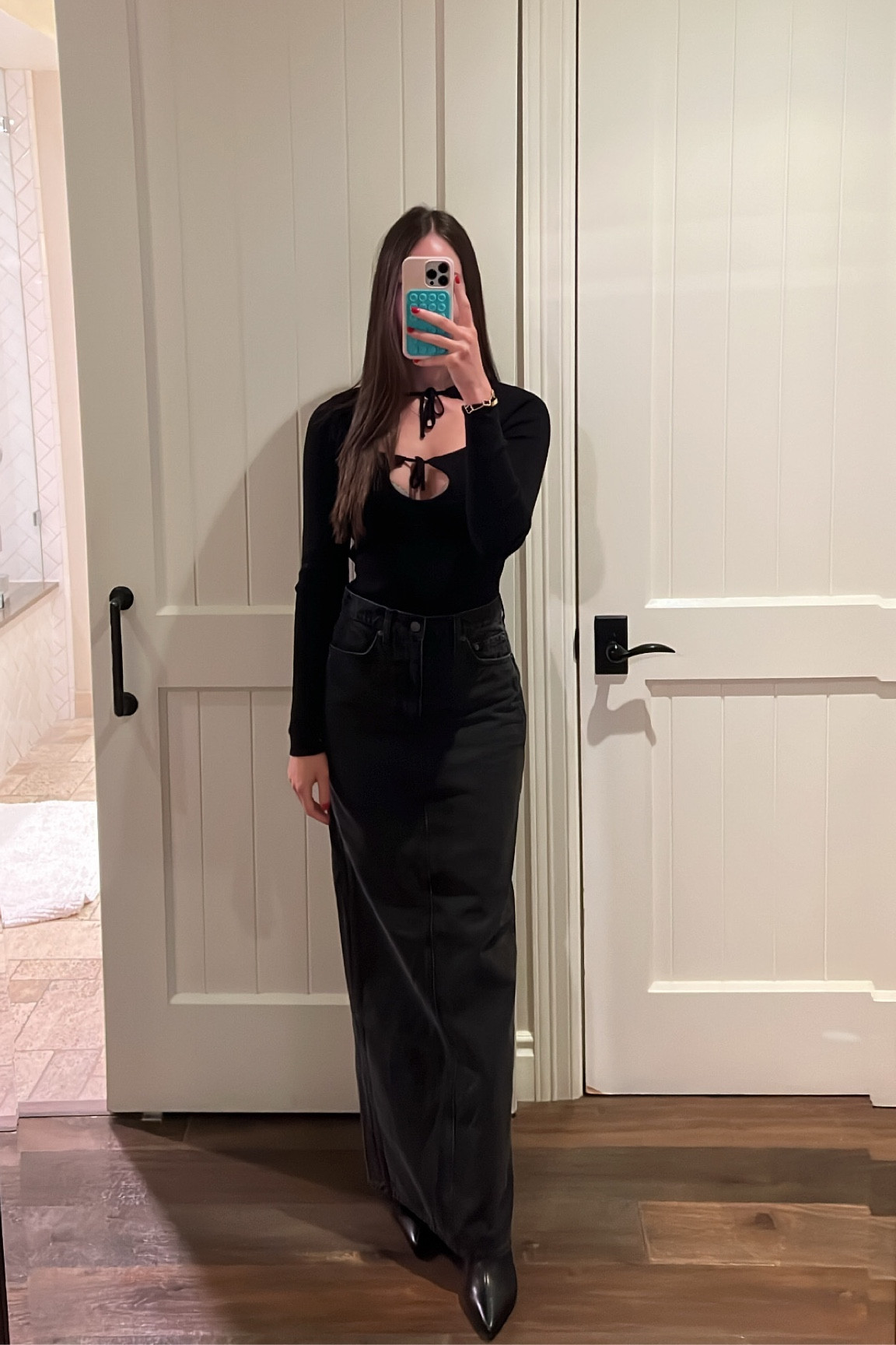 Fall night outfit 🖤 love a black denim skirt right now and recommend sizing down for this one! Also this top is on sale 😍

Black top, black maxi skirt, black boots

#LTKstyletip #LTKSeasonal #LTKfindsunder100