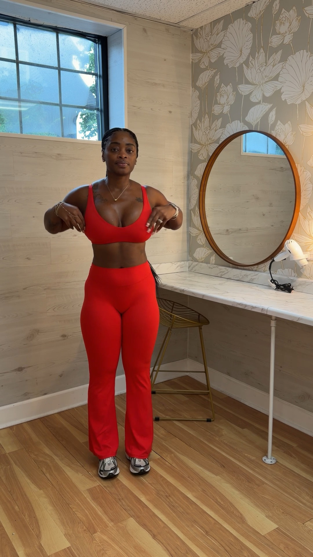 The butteriest, softest, stretchiest material ever!!! Love this set. I’m in a medium ❤️

#LTKfitnessgoals #LTKActive #LTKootd
