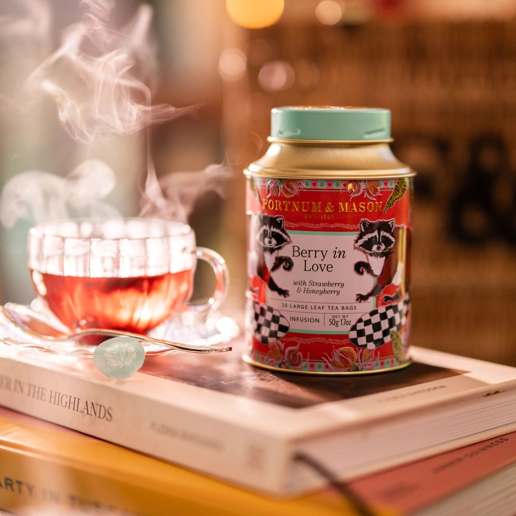 Berry in Love, 20 Silky Tea Bag Tin, 50g | Fortnum & Mason