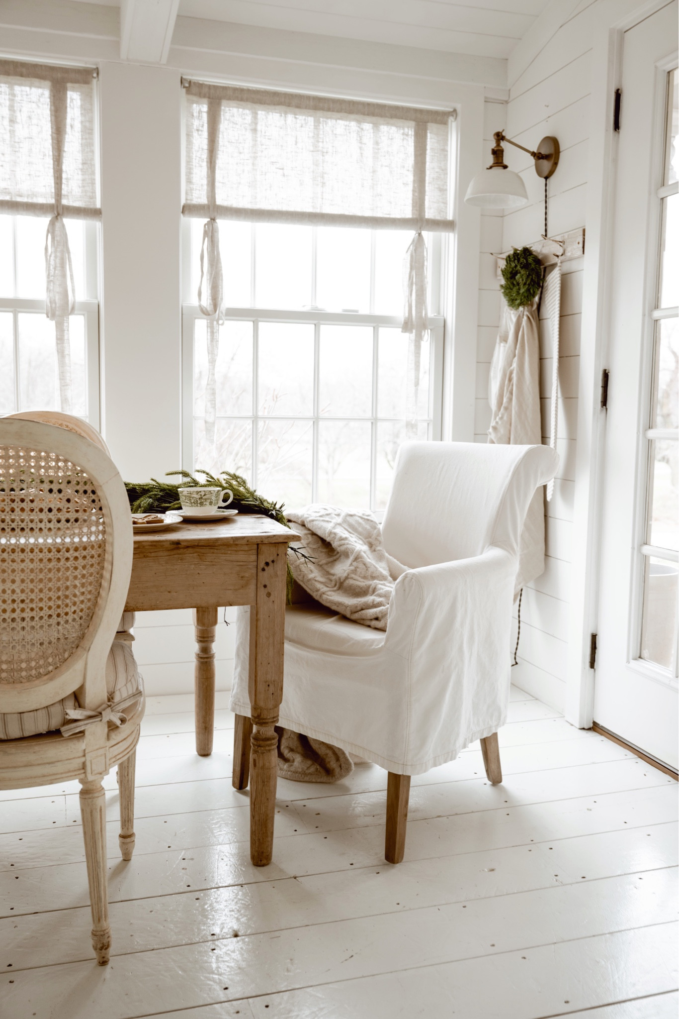 Cozy corner 

#LTKSeasonal #LTKHoliday #LTKhome