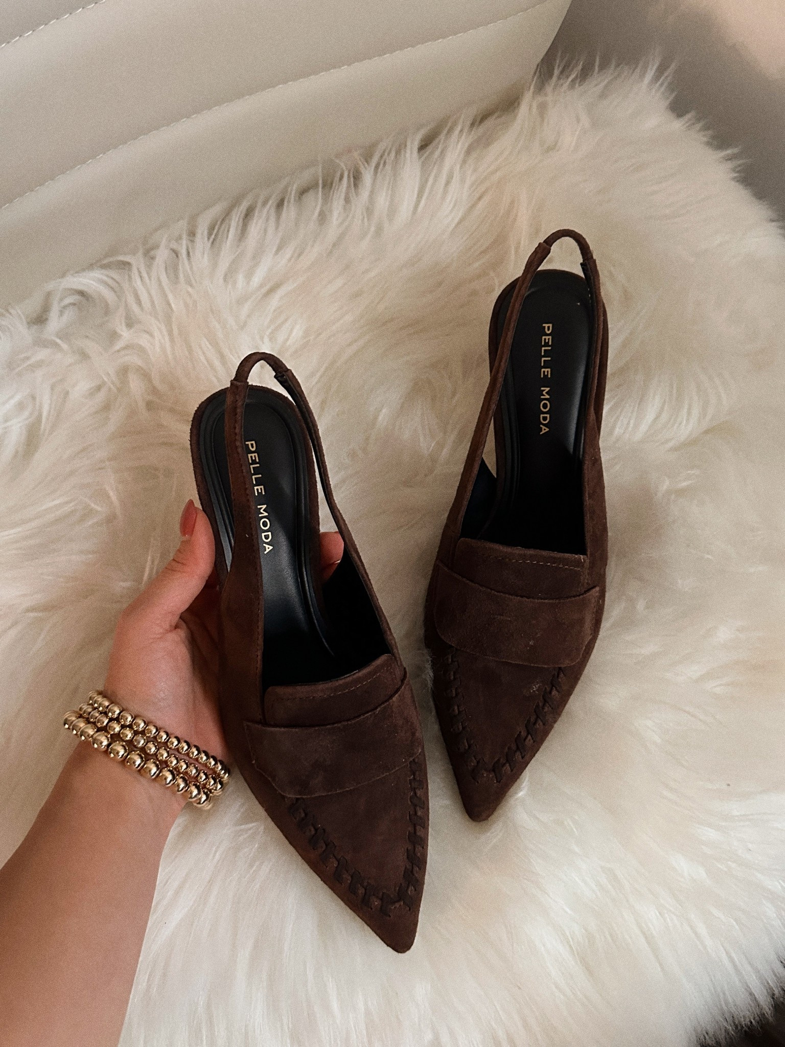 The perfect brown suede shoe for fall! Use code CAROLINA15 for 15% off! 

#LTKStyleTip #LTKSeasonal #LTKNYFW