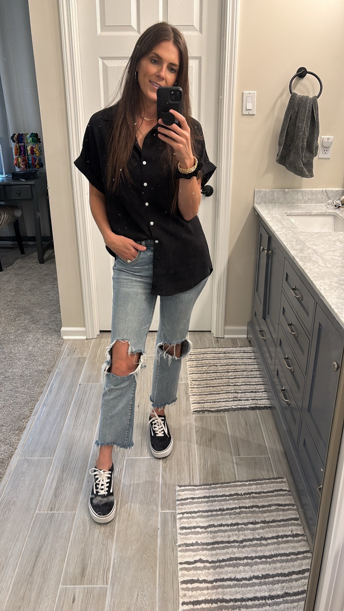 Mom OOTD 

#LTKSeasonal #LTKFindsUnder100 #LTKFindsUnder50