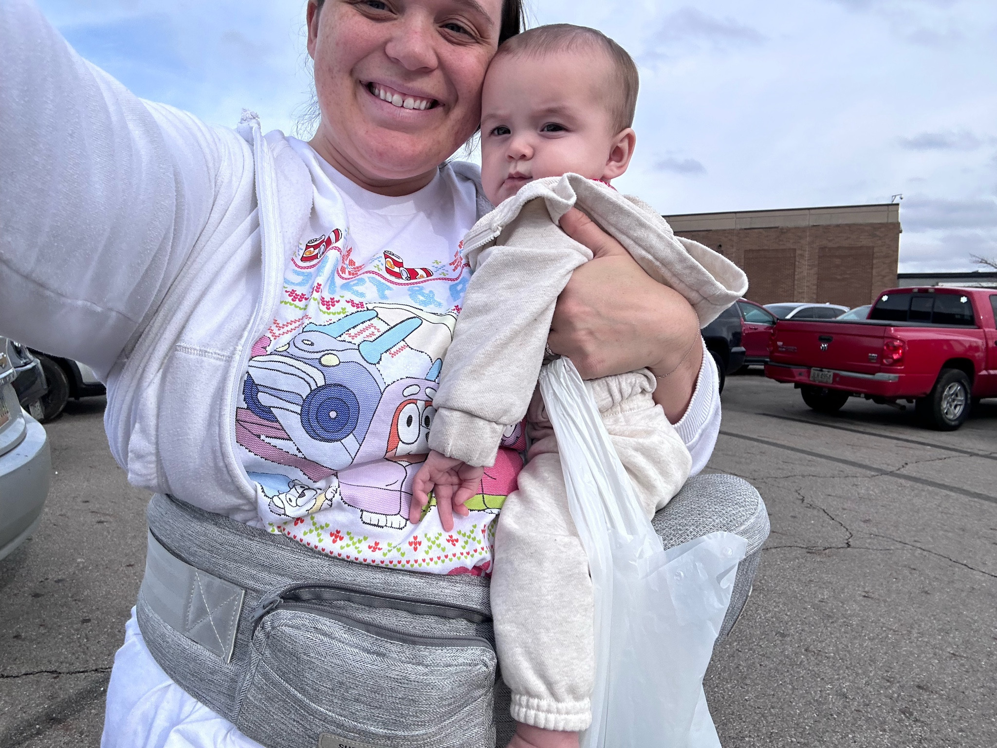 LOVE this off brand tushy thingy! Genuinely helps my back so much carrying B as she is getting bigger! Haha 



#LTKkids #LTKbaby #LTKmidsize