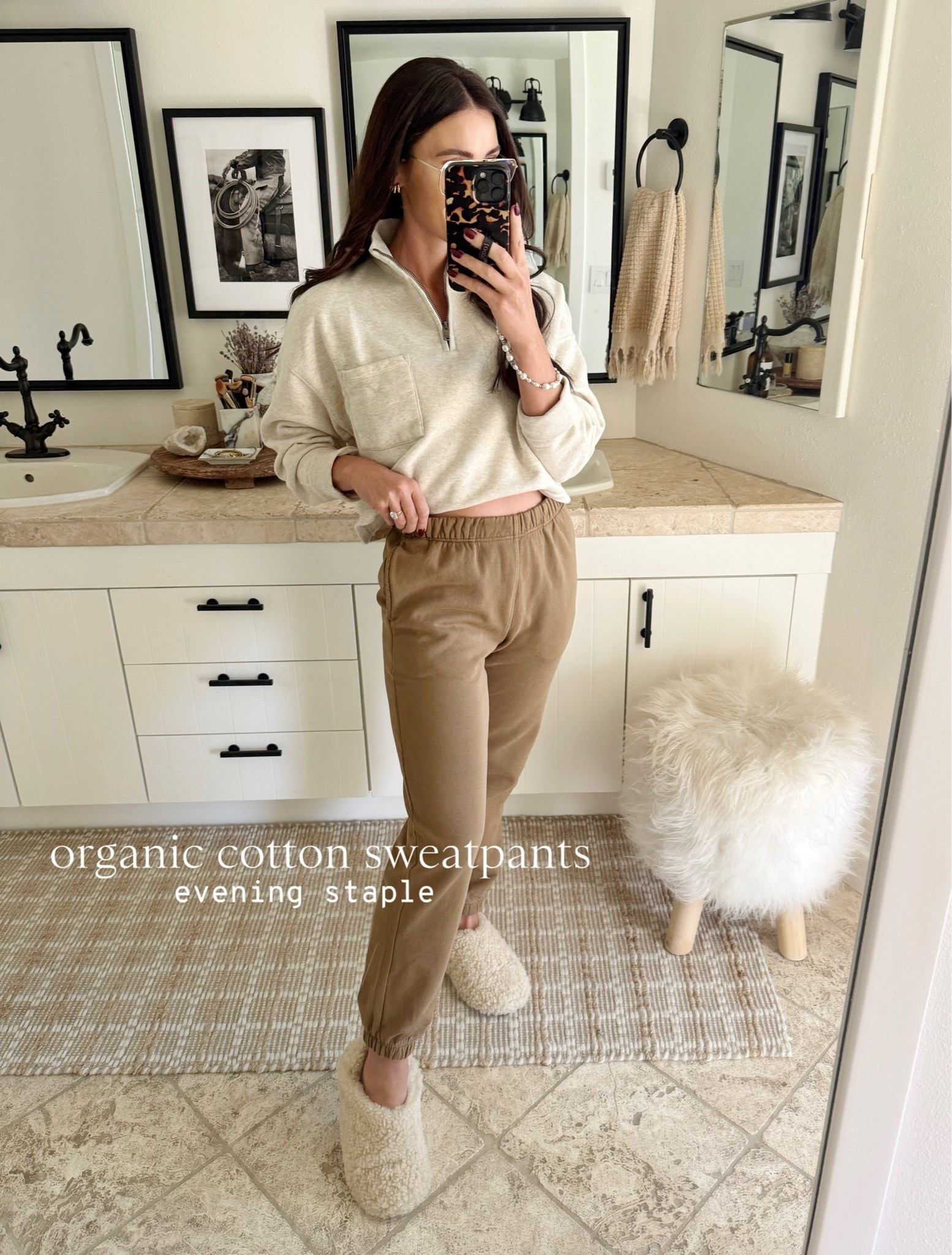 THE besttttt organic cotton sweatpants! An evening fall and winter staple for cozy loungewear 🤍 wearing a small / comes in more colors!

Fall outfit