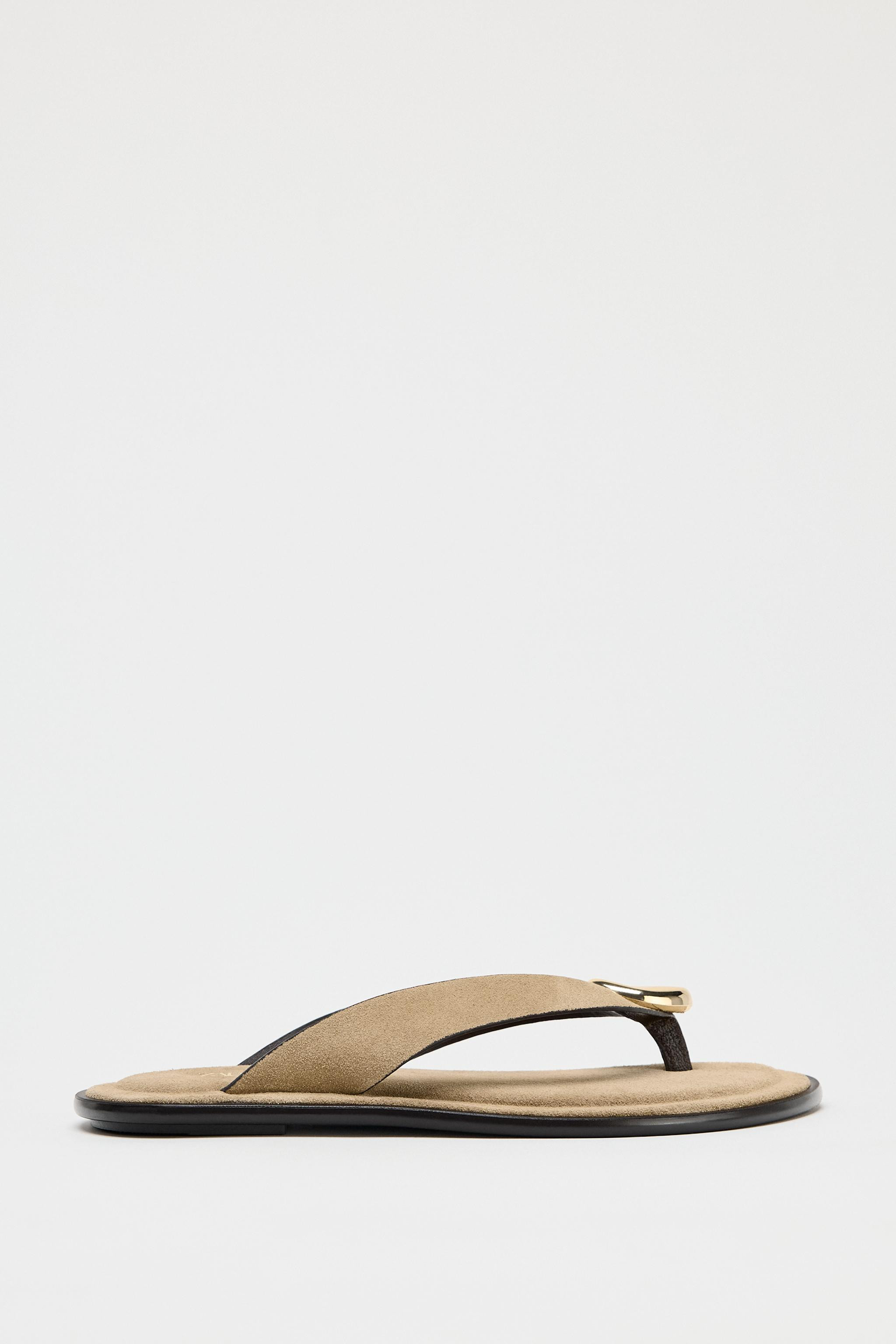FLAT SUEDE SANDALS WITH METALLIC ORNAMENT | Zara US