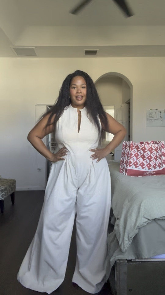 One of my favorite outfits of the year! I'm wearing a zero XL