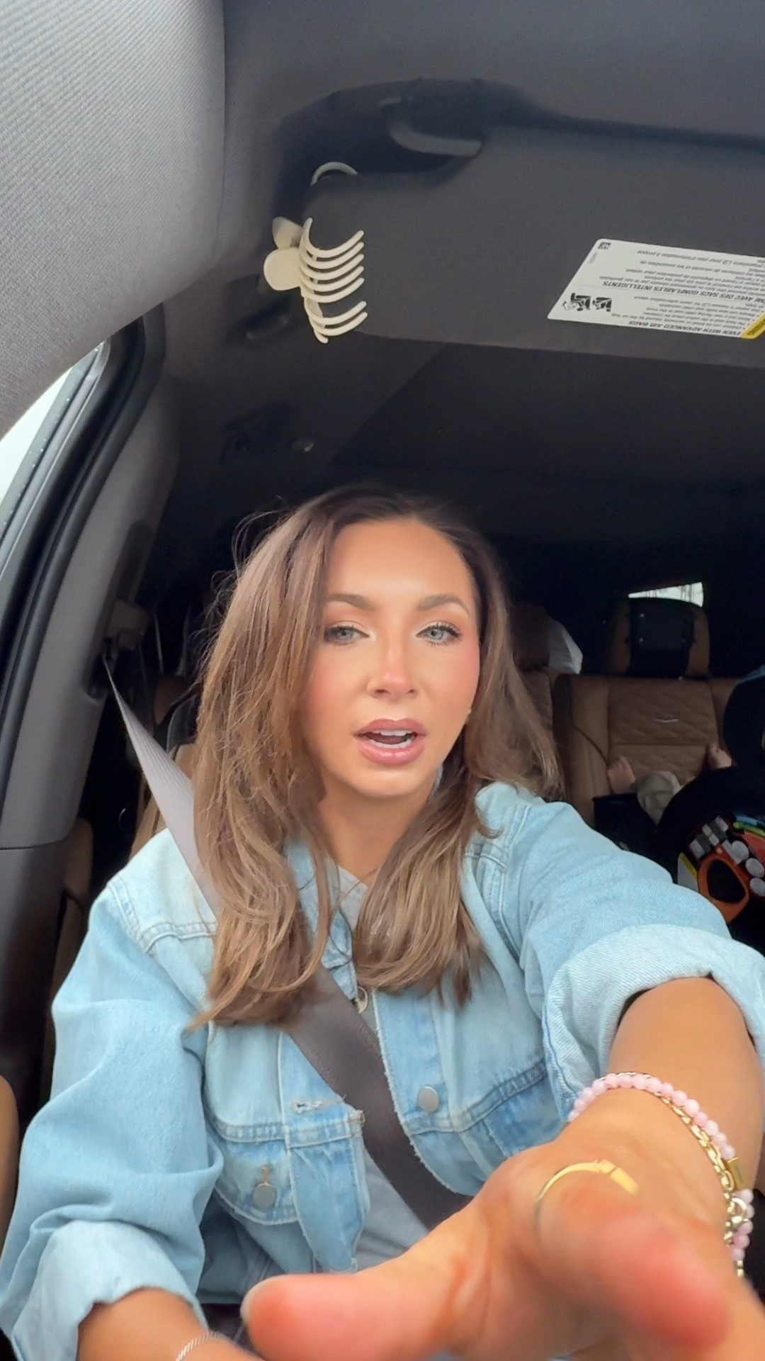 Mom outfit of the day! Wearing a size 25 short in my jeans + a size small in my denim jacket! Both are on sale 

#LTKmomlife #LTKootd #LTKdayinmylife