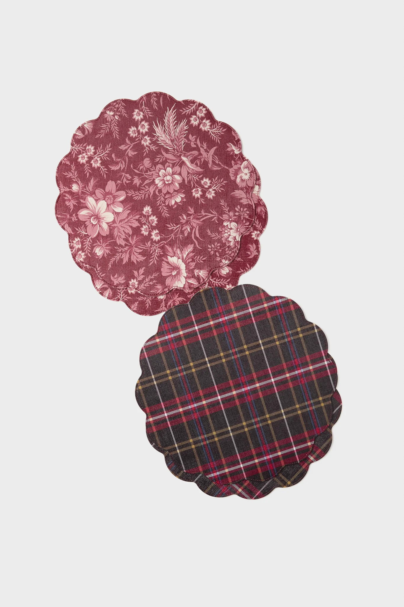 Red Antique Floral and Plaid Reversible Wipeable Placemats Set of 4 | Tuckernuck (US)