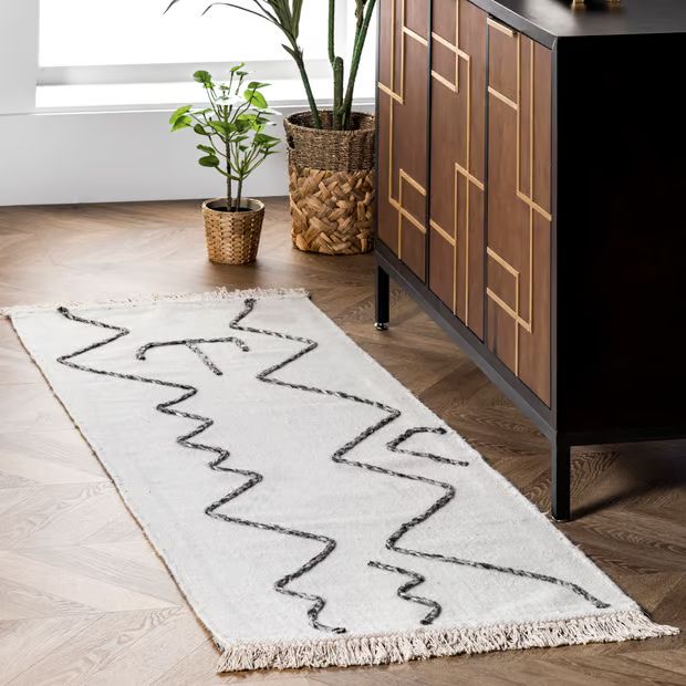 Ivory Wavy Flatweave with Tassels 8' x 10' Area Rug | Rugs USA