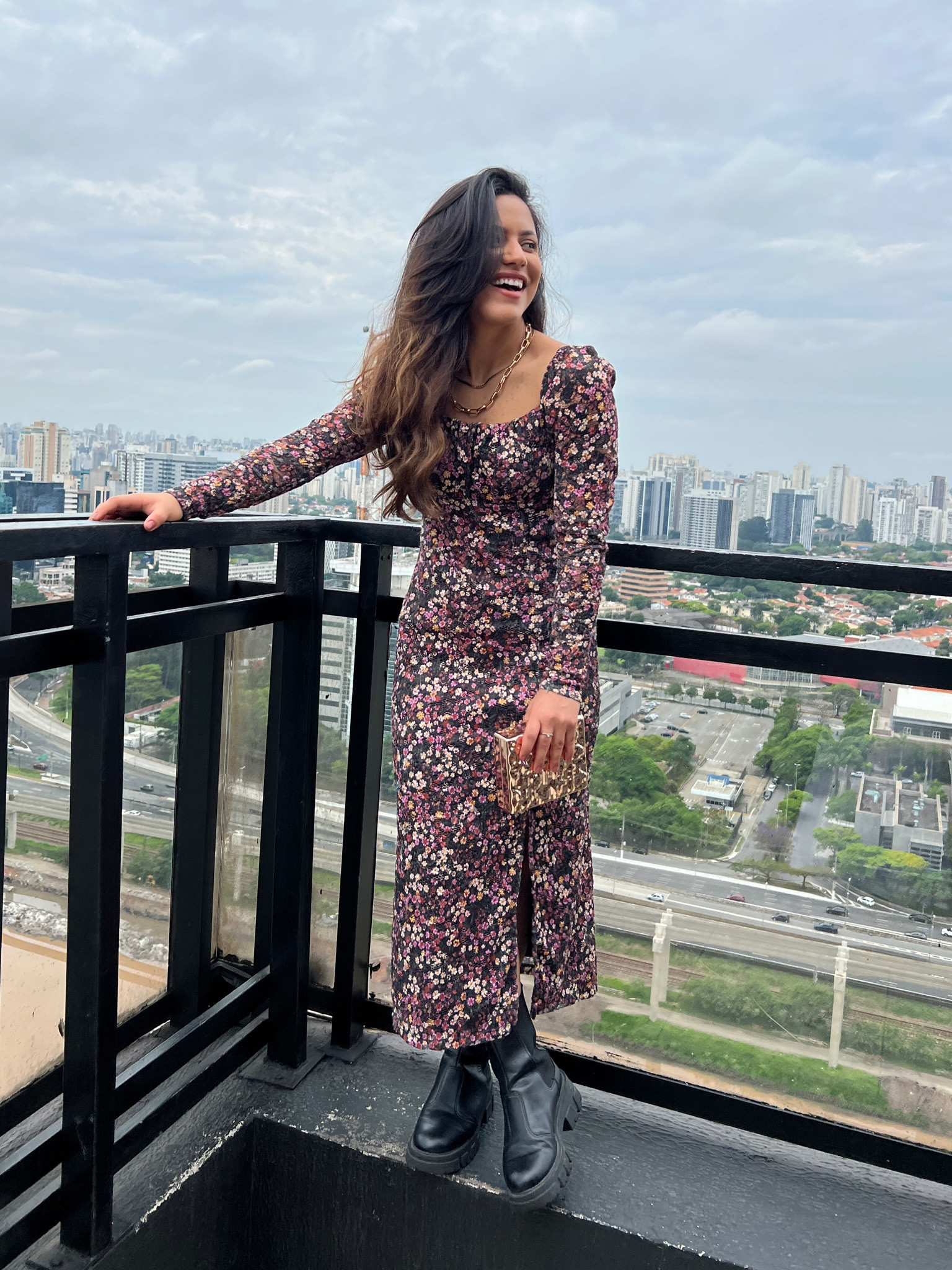 Um look Renner que eu amo, esse vestido é perfeito para outono inverno!!!

#LTKbrasil