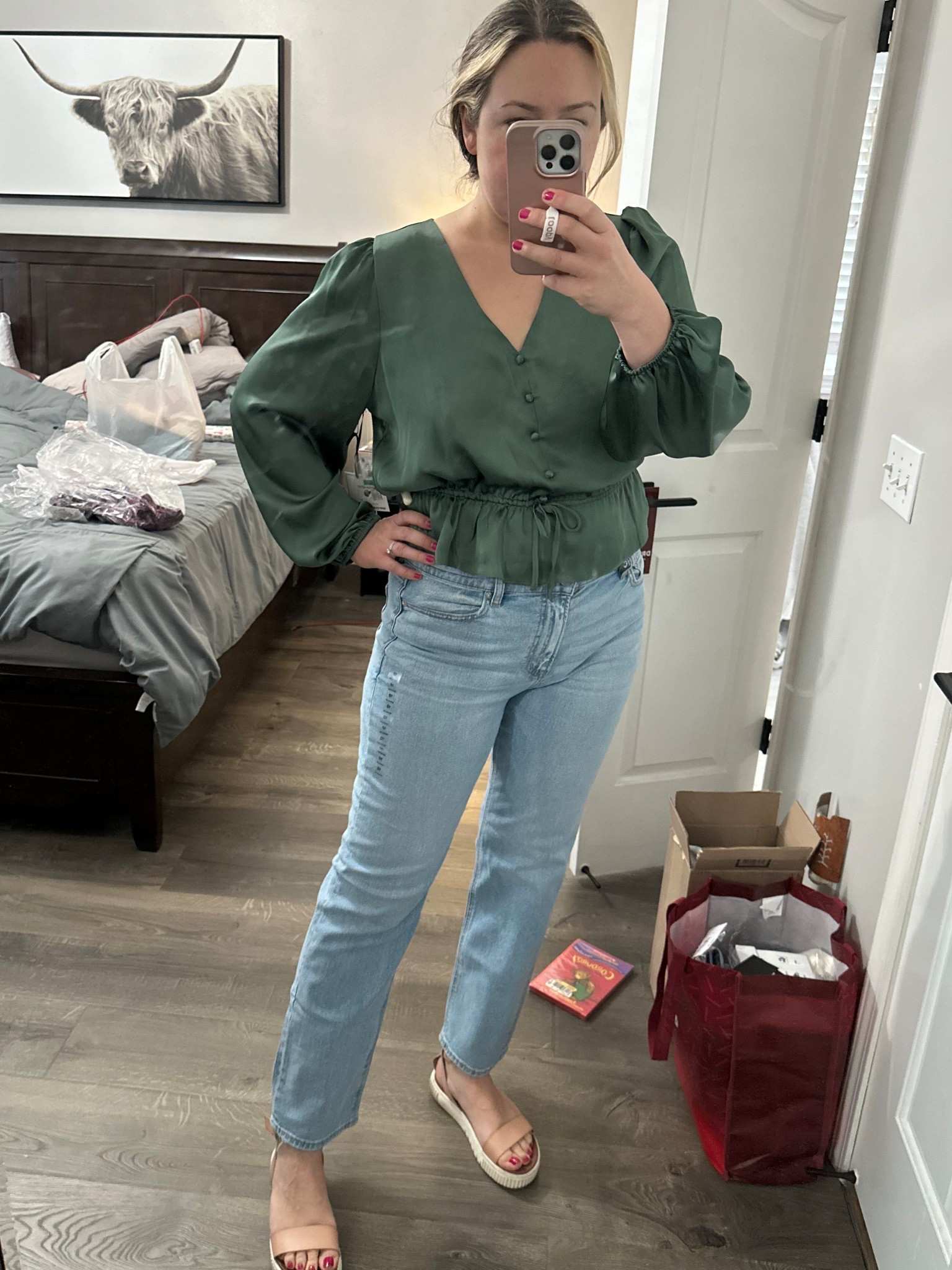 Adorable work / office blouse and straight leg jeans. Wearing large top and 10R bottoms. 5'8" for reference !

#LTKWorkwear #LTKFindsUnder50 #LTKSaleAlert