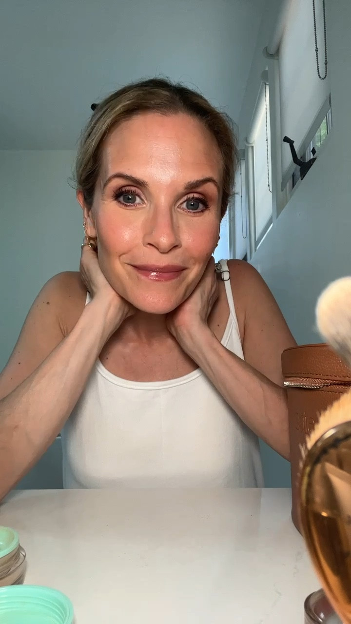 Easy dinner party makeup. This was under 15mins, it’ll stay all night and I am pretty happy with it!

#LTKVideo #LTKBeauty #LTKParties