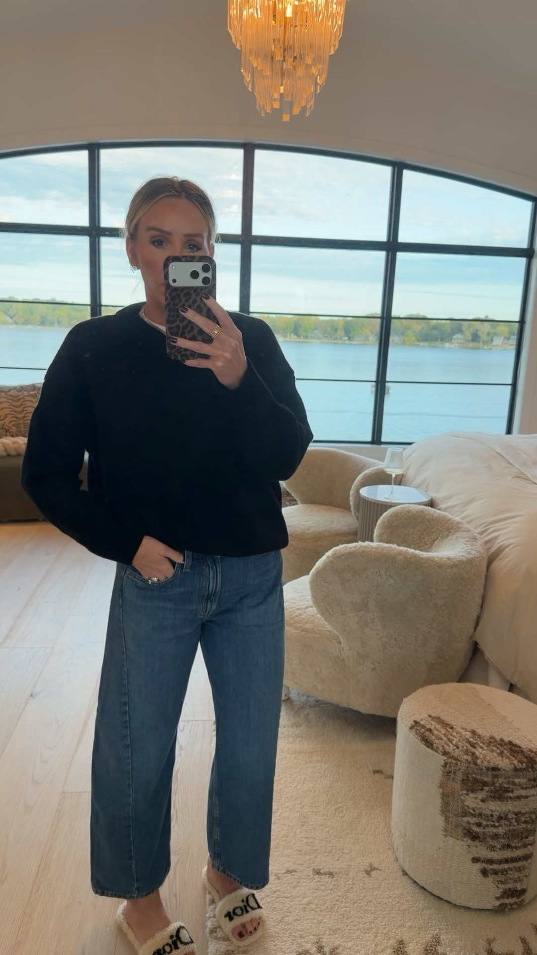 NEW Zara denim giving total Mother Denim vibes for less than $70.00 😍😍😍