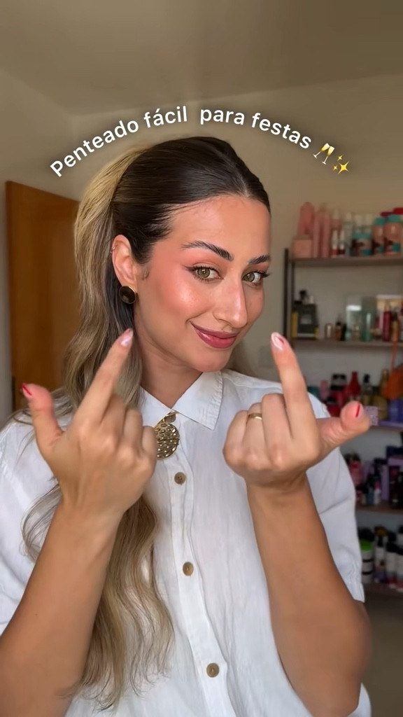 O penteado que mais uso na vida é que é muito fácil de fazer! Da pra fazer em cabelo liso, ondulado, cacheado, de babyliss… é tudo 😍

#LTKbrasil #LTKbeleza