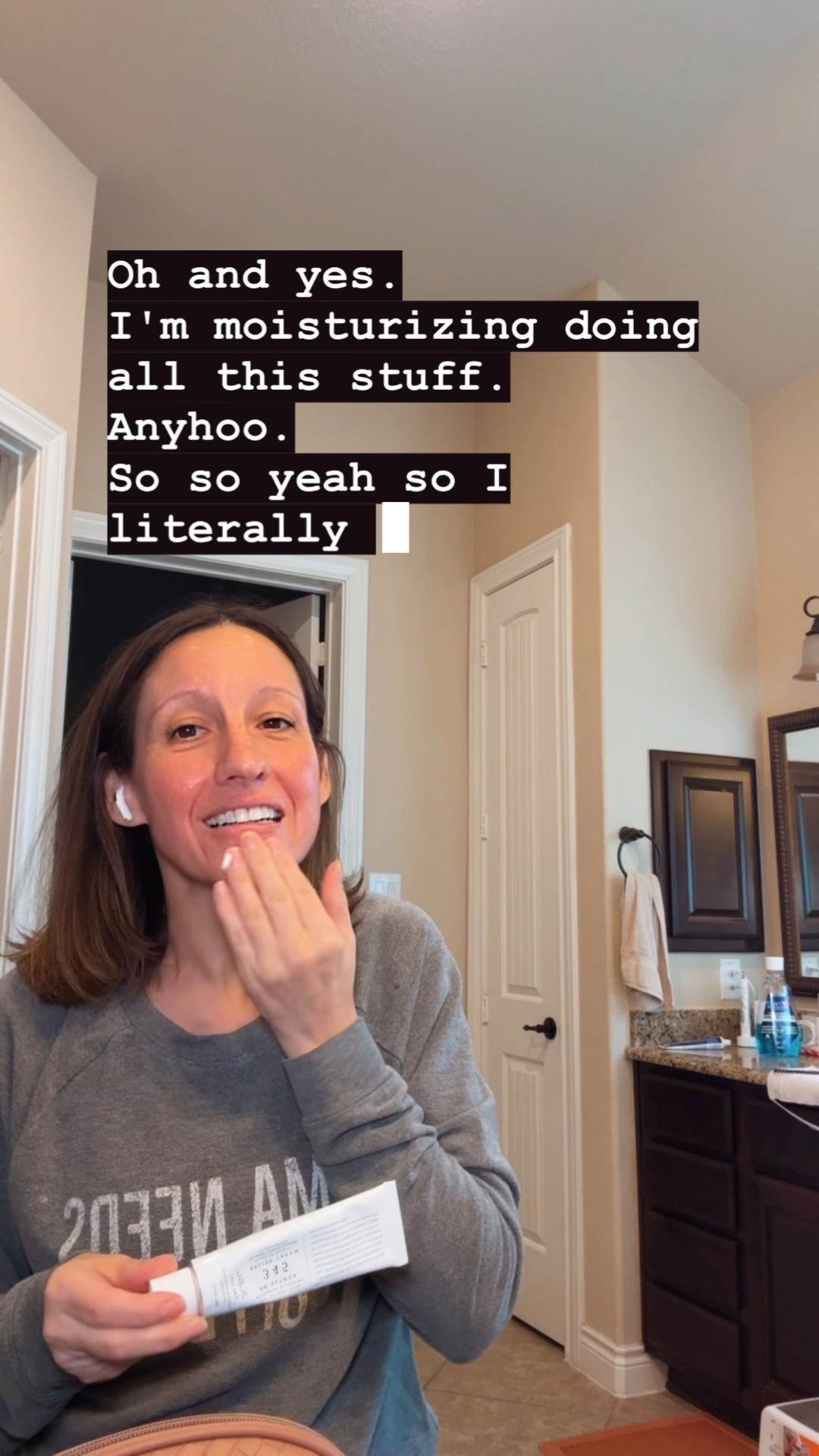 Let’s chat 💬 plus let’s talk skincare and some of my favorite fragrances from Target. They smell designer but don’t cost 💲 like that. 
Moisturizer 
Primer 
