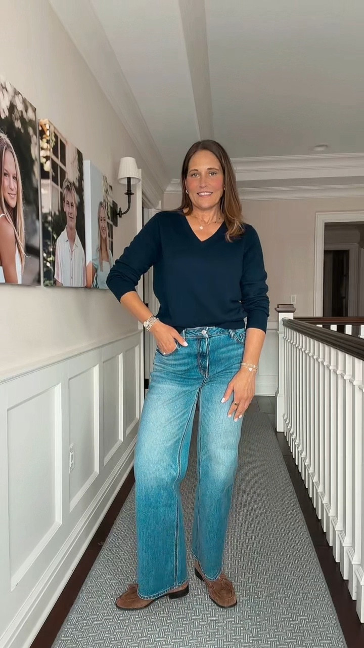 Straight leg jeans that finally fit and at a great price too. 

@onequince 
#quincepartner