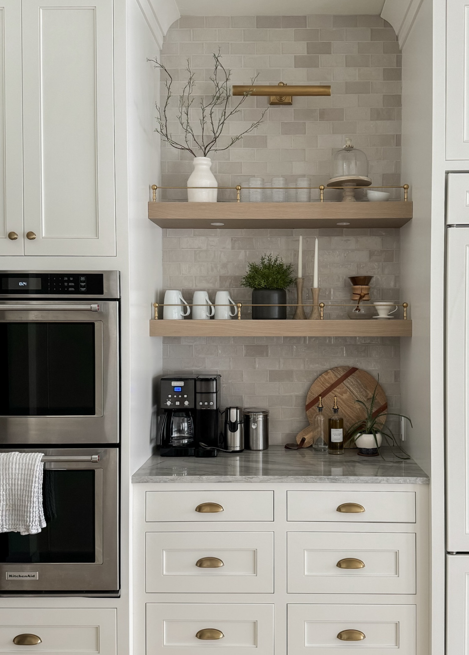 Open shelving can be stylish and useful at the same time. Shop these finds to decorate your kitchen shelving.

#LTKHome