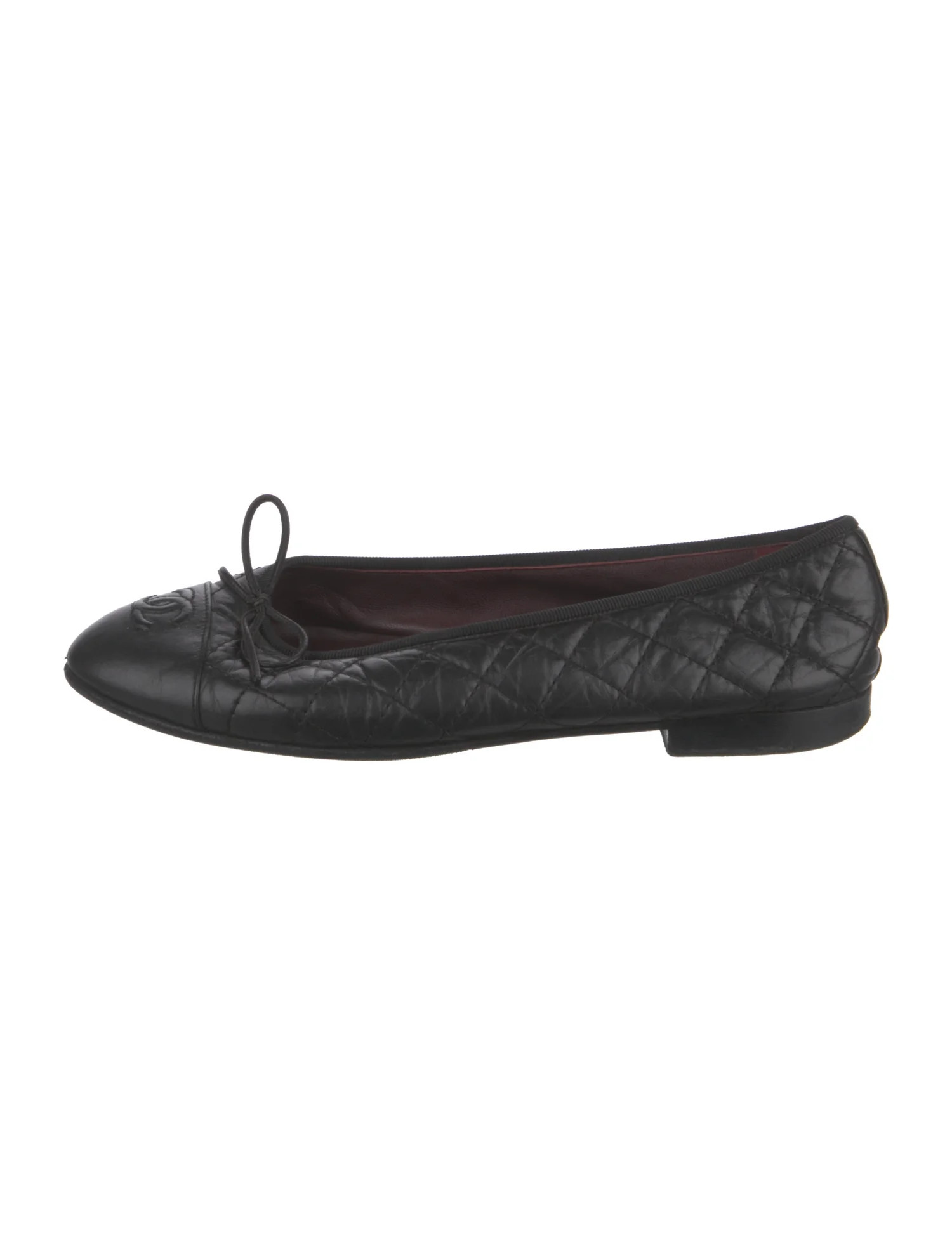 Interlocking CC Logo Leather Flats | The RealReal