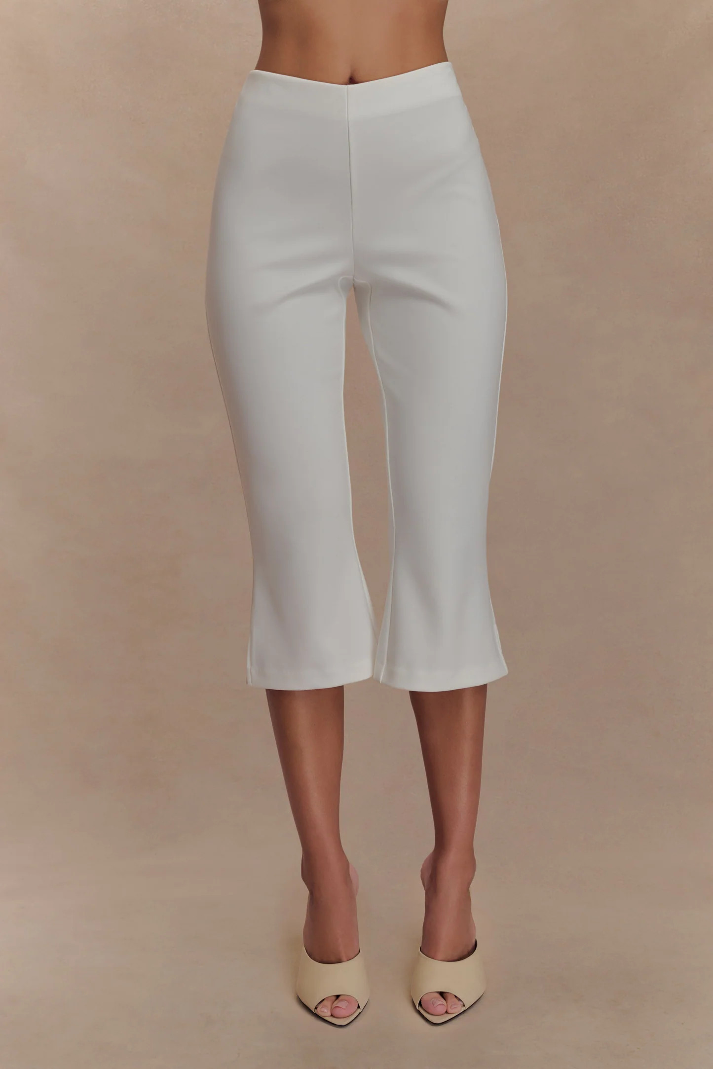 Flared Crepe Capri Pants - White | MESHKI US