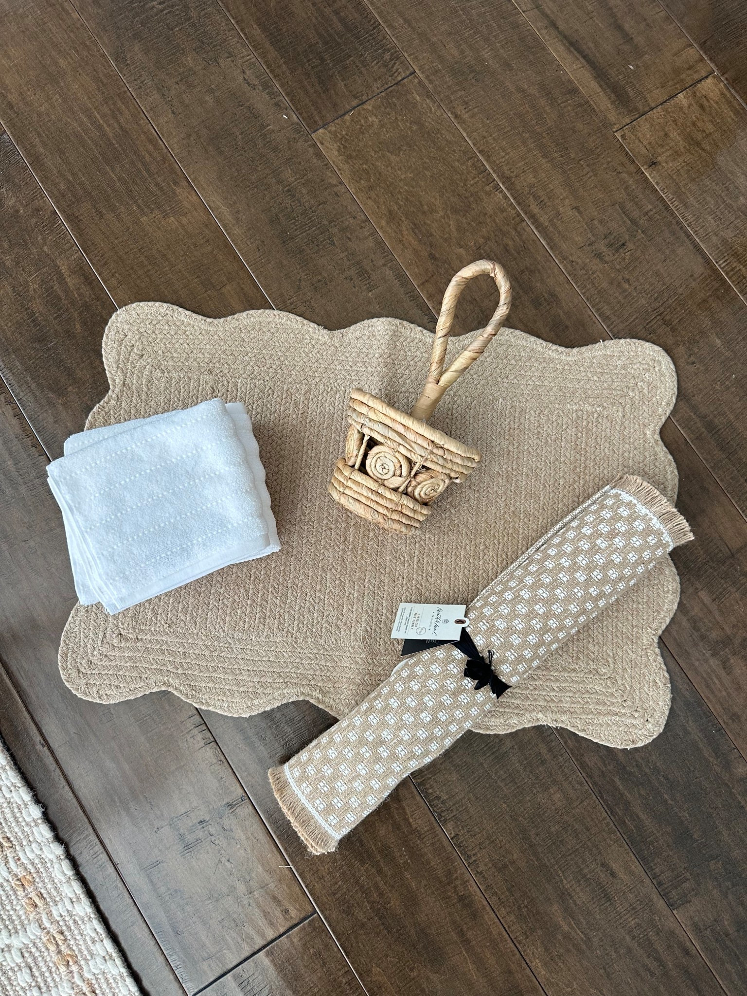 Just picked up the cutest spring/ Easter finds from Target! 🤍