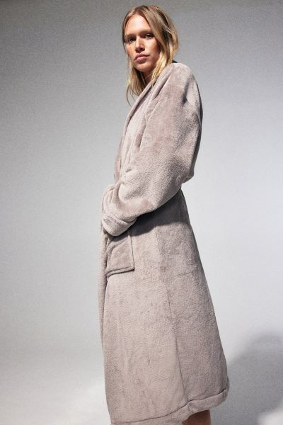 Bata en tejido polar | H&M (FR, IT, ES, PT, BE)