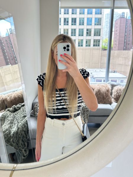 white denim outfit for summer


Nordstrom outfit, Shopbop, white jeans, black cross body bag, gold hoop earrings, vacation outfit, travel outfit, outfit for Europe, Italy outfit, mango

#LTKeurope #LTKfindsunder100 #LTKFestival