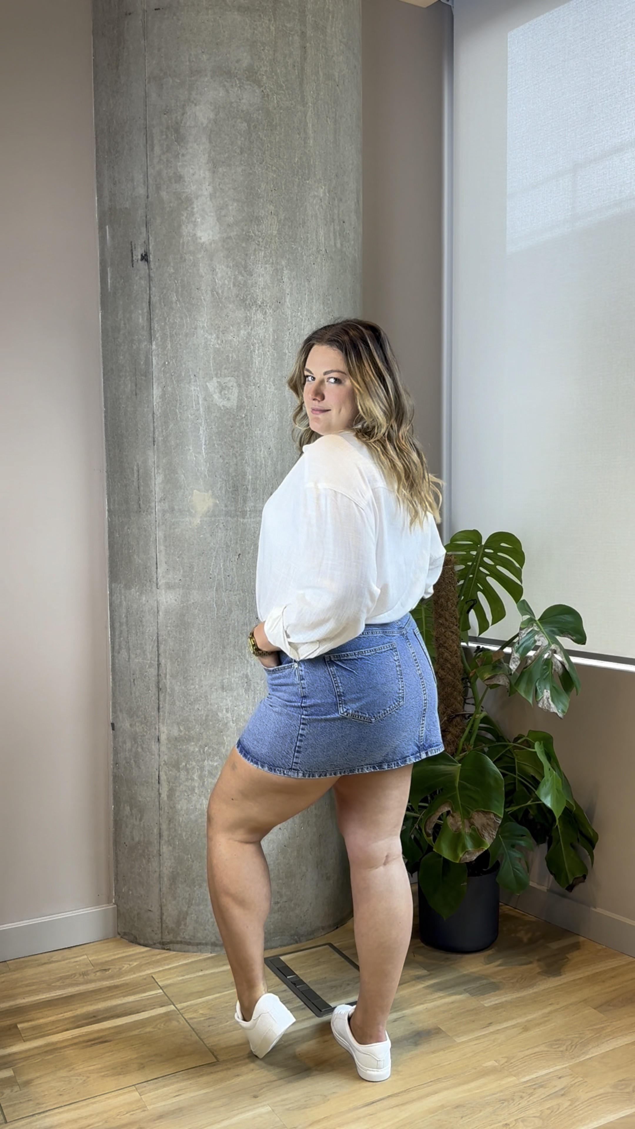 4 ways to style a denim mini skirt today with outfits 11-14 of 39 from my spring / summer capsule wardrobe with ASOS 

Sizes 👇

🪩 Denim skirt: size 18 but a 16 would deffo fit me so no need to size up 

🪩 White shirt: size 18 as I wanted an oversize look 

🪩 T shirt size large 

🪩 Denim jacket size 16 

🪩 Knit jumper size large 

🪩 Bandeau top size large 

🪩 Black shirt size 16 

🪩 Espadrilles & trainers both size 7

#LTKplussize #LTKmidsize #LTKcurves