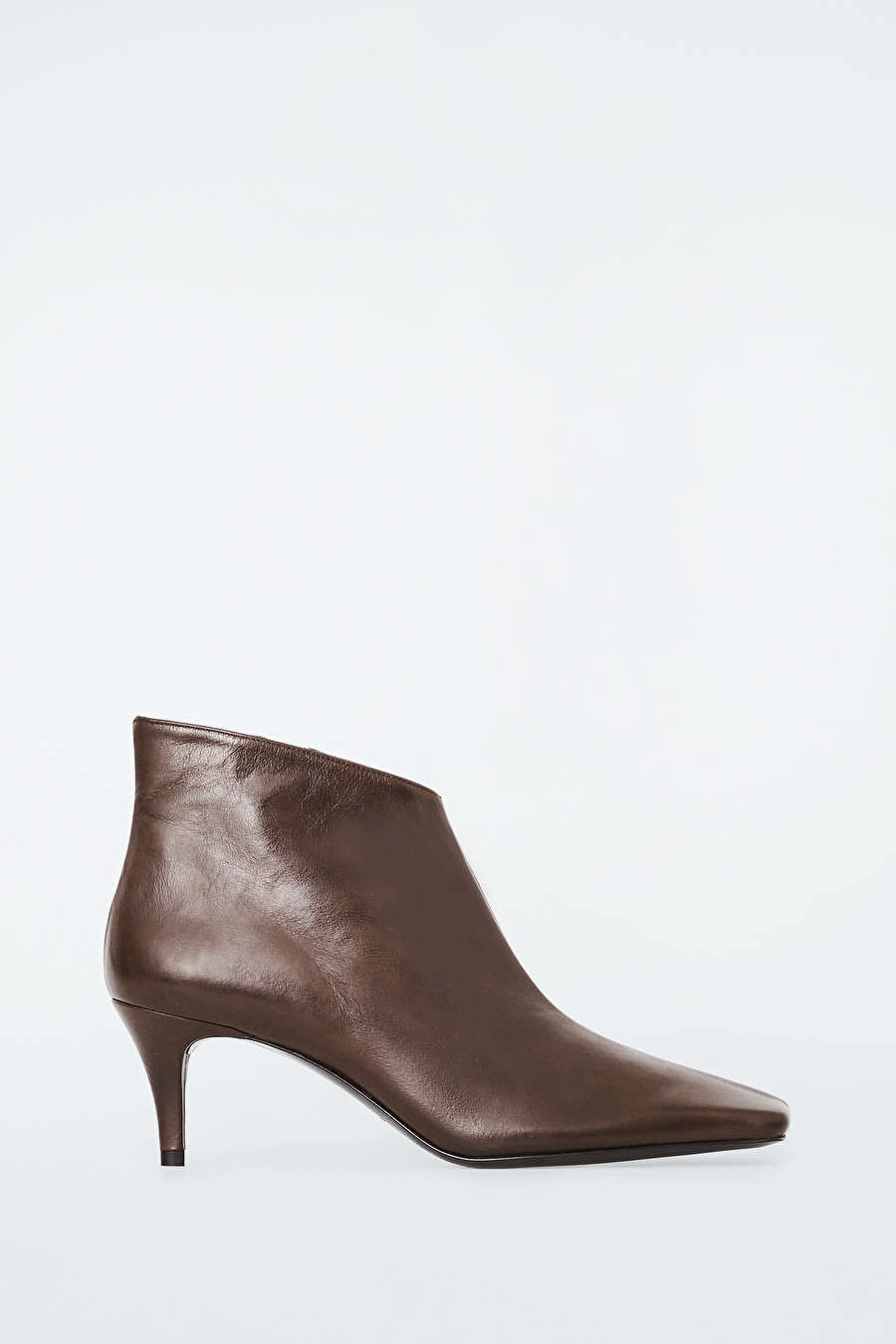 SQUARE-TOE LEATHER ANKLE BOOTS | COS (EU)