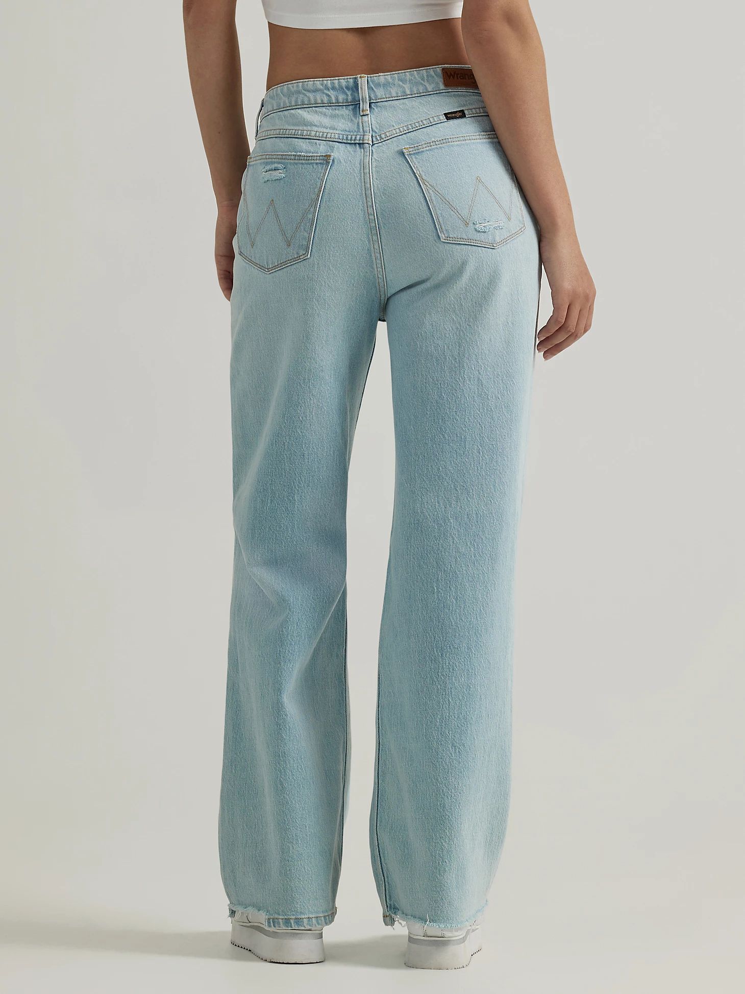 Women's Mid Rise Loose Jean in Icy Blue | Wrangler