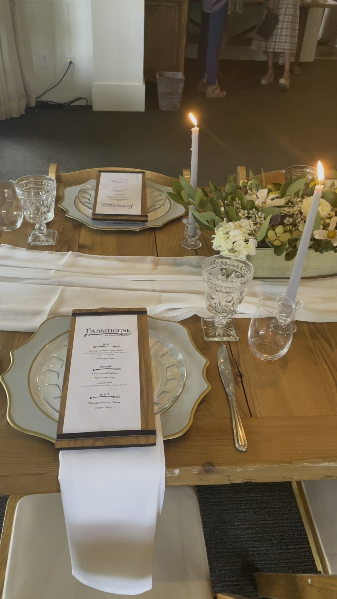 A simple #Friendsgiving table setting 

#LTKHoliday #LTKhome #LTKSeasonal