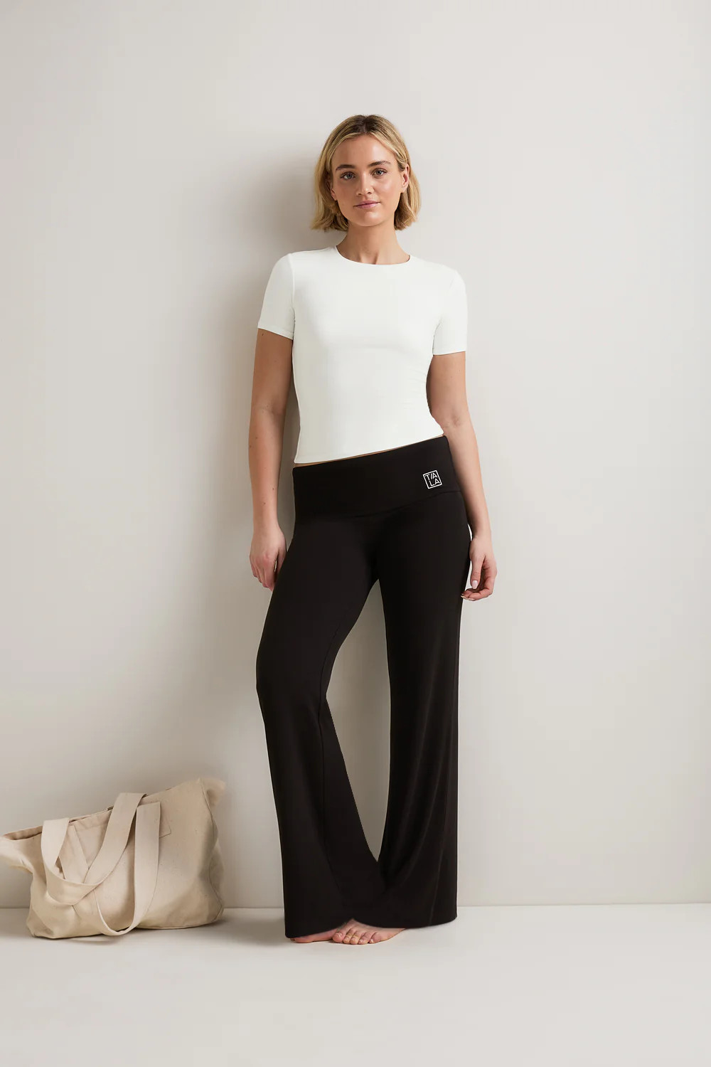 365 Sculpting Lounge T-Shirt - Ballet Pink | TALA (UK)