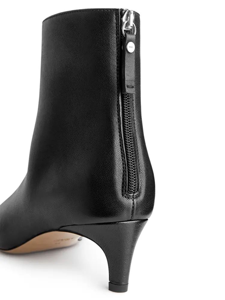 Mid Heel Ankle Boots - Black - ARKET GB | ARKET (EU)