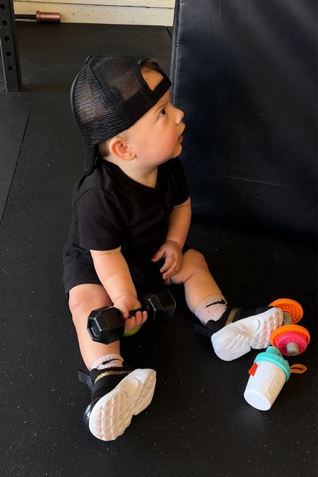 Baby bubs workout details! His hat and workout toys are all from Amazon

Baby boy 
Baby toys 
Gift ideas 


#LTKkids #LTKbaby #LTKfitness