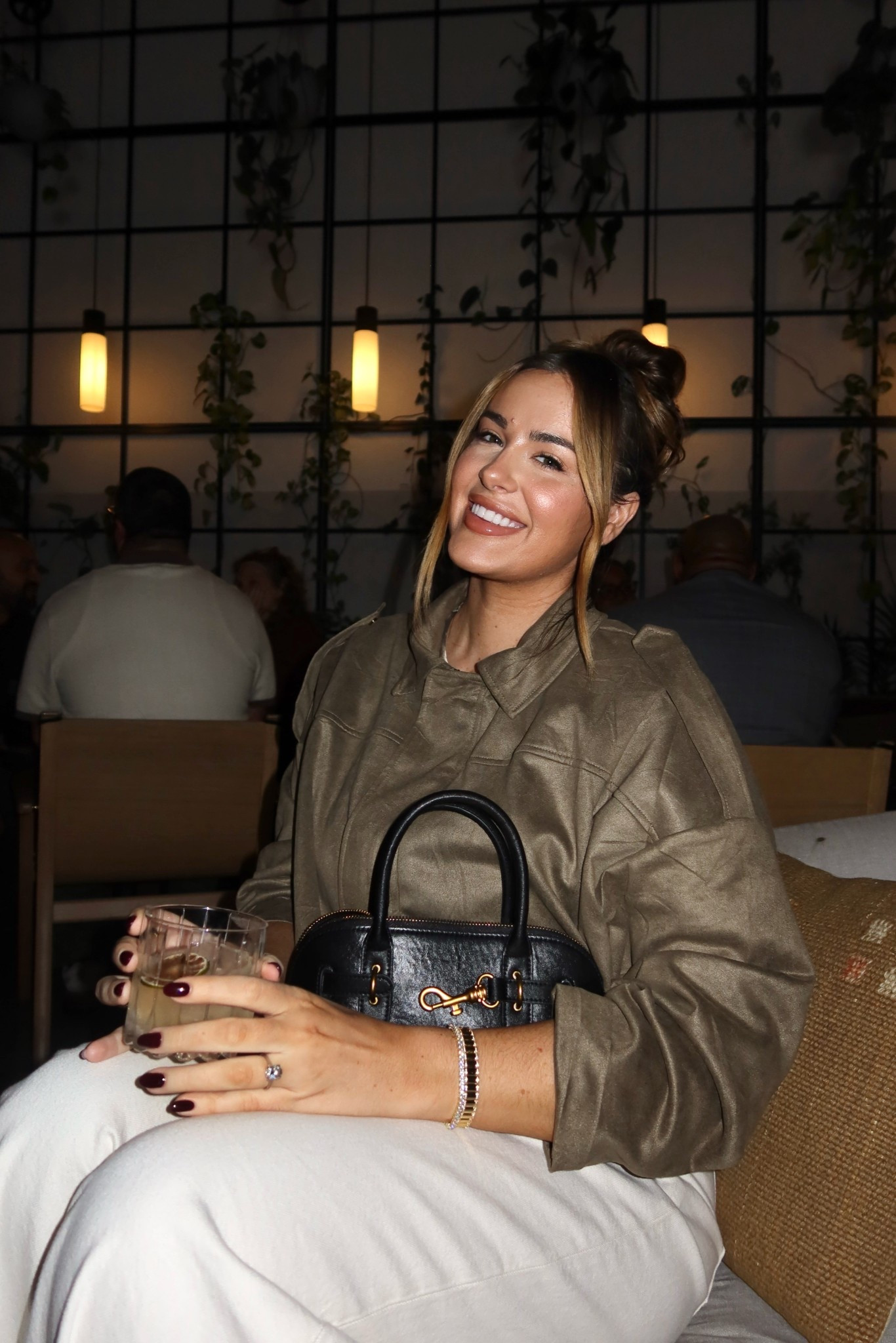 Amazon fall jacket olive green faux suede! Wearing XL 

#LTKStyleTip #LTKMidsize #LTKFindsUnder100