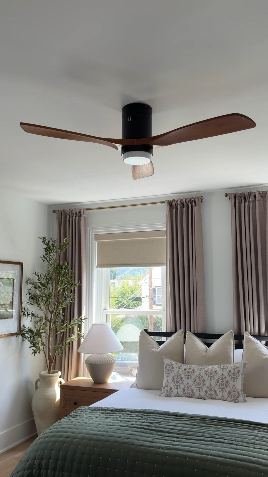 We are so happy with our remote control flush mount ceiling fan with light for our Airbnb space! The wood panels are a gorgeous dark tone that looks perfect in here! 

Quilt color: moss green 
Curtain color: burlywood birch
Blind color: blackout-cream

#Airbnb
#modernhome