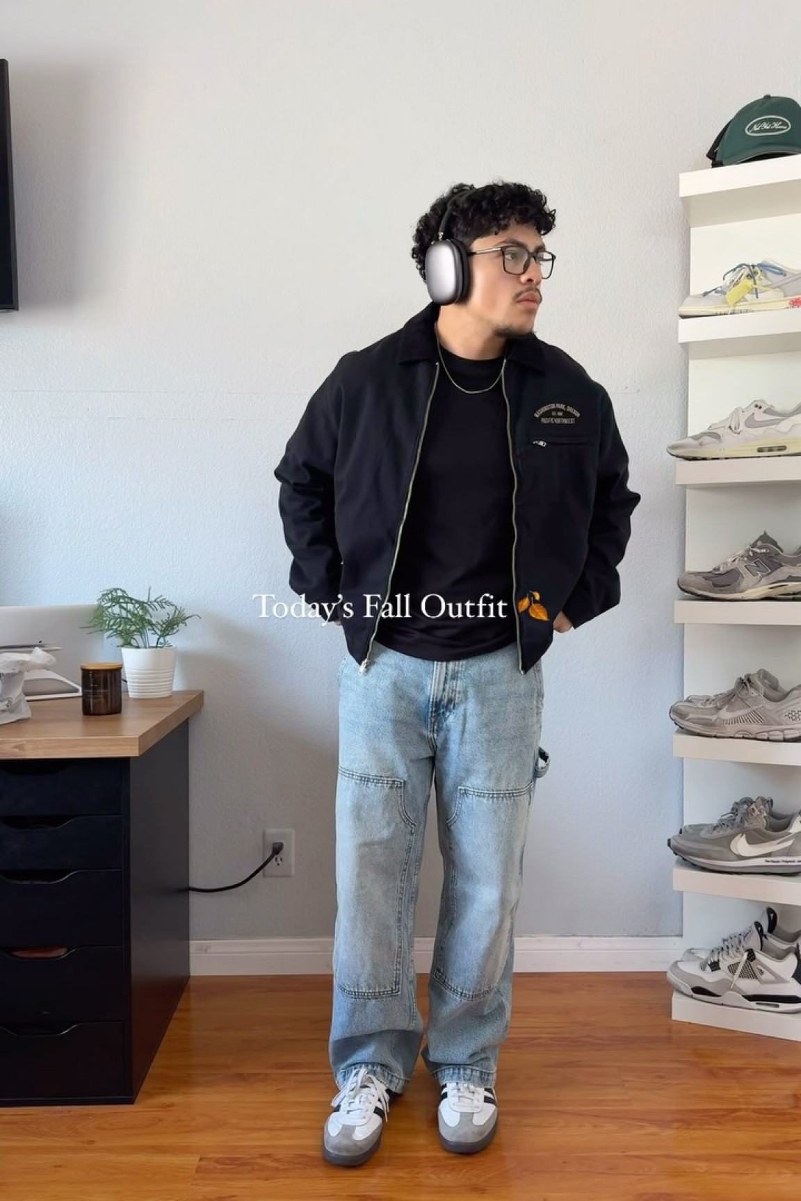 Fall fit to hit the coffee shop 👌 Need to get more jackets. Fit is on my LTK #outfitideas #fallfashion #explorepage✨